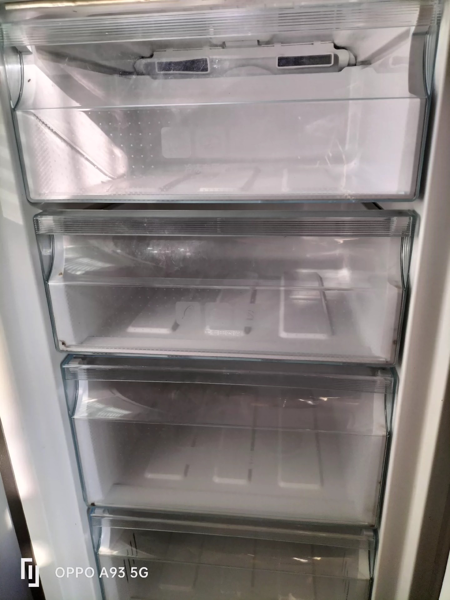 出Haier/海尔 两门式风冷无霜海尔大品牌冰箱出售，风冷无爽总239升，一口价350只限自提，二手物品出售不退不换